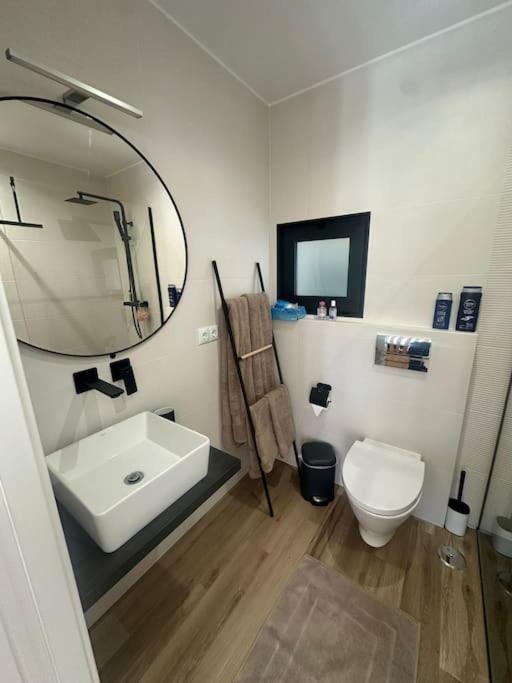 Апартаменты Tiny House Сан-Браш-ди-Алпортел Экстерьер фото